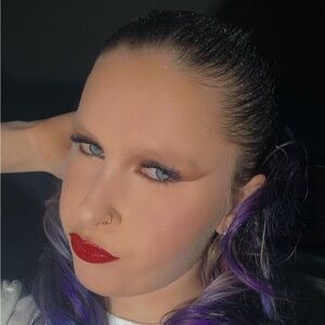 Meet your Posher, Emerson